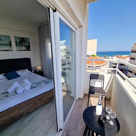 Kitieos With Sea View Appartement *