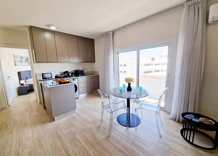 Kitieos With Sea View Apartament